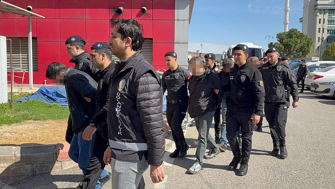 7 üniversite bitiren öğretim görevlisinden 521 milyon liralık vurgun