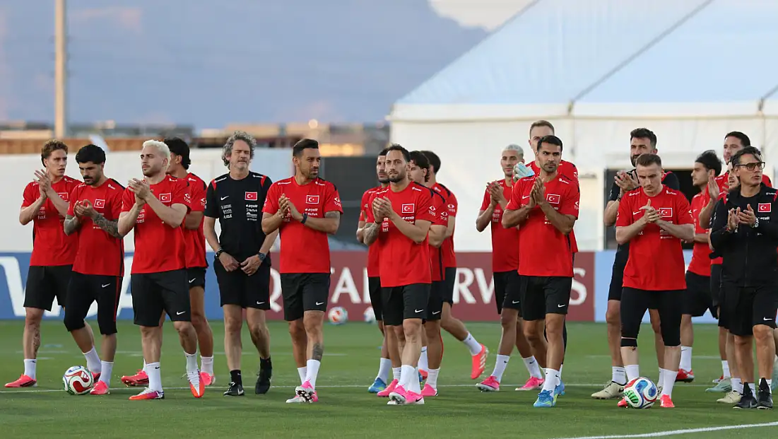 A Milli Futbol Takımı, Arizona'daki ilk antrenmanını taraftara açık yaptı