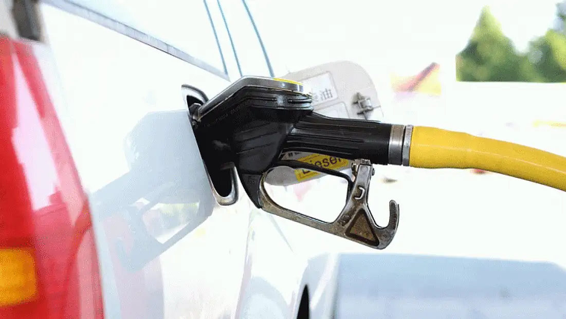 Benzine zam geliyor