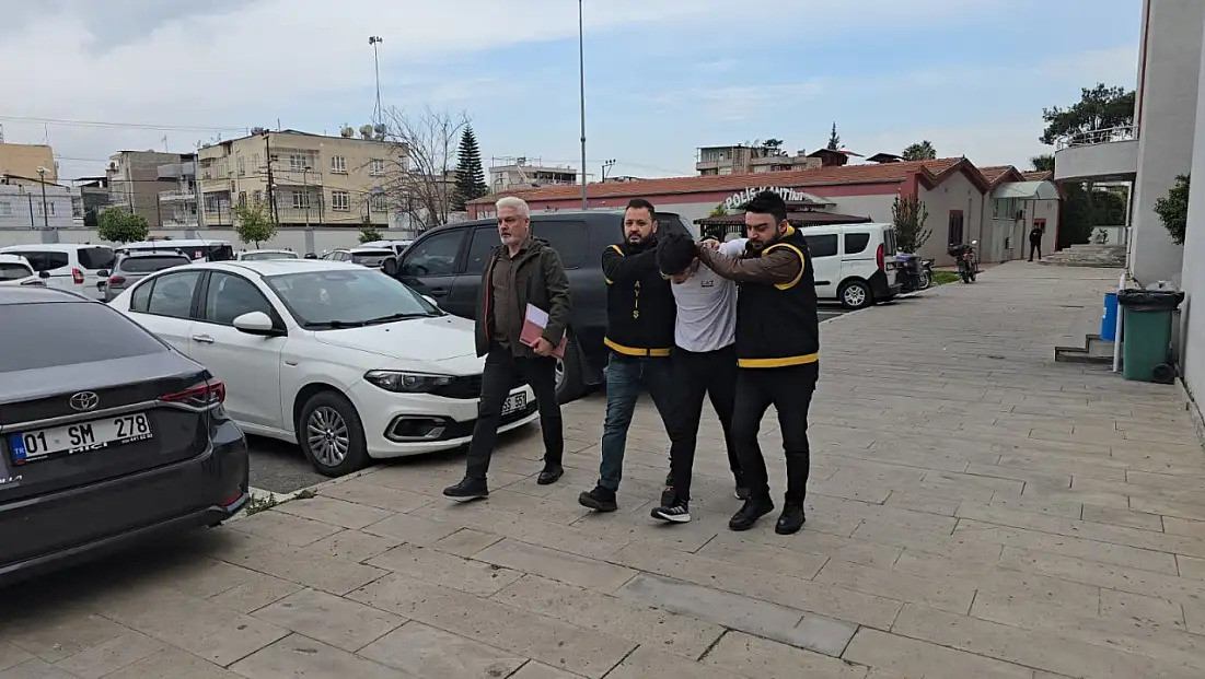 Çaldıkları altınları paylaşıp eğlenmişlerdi, cezaevinin yolunu tuttular