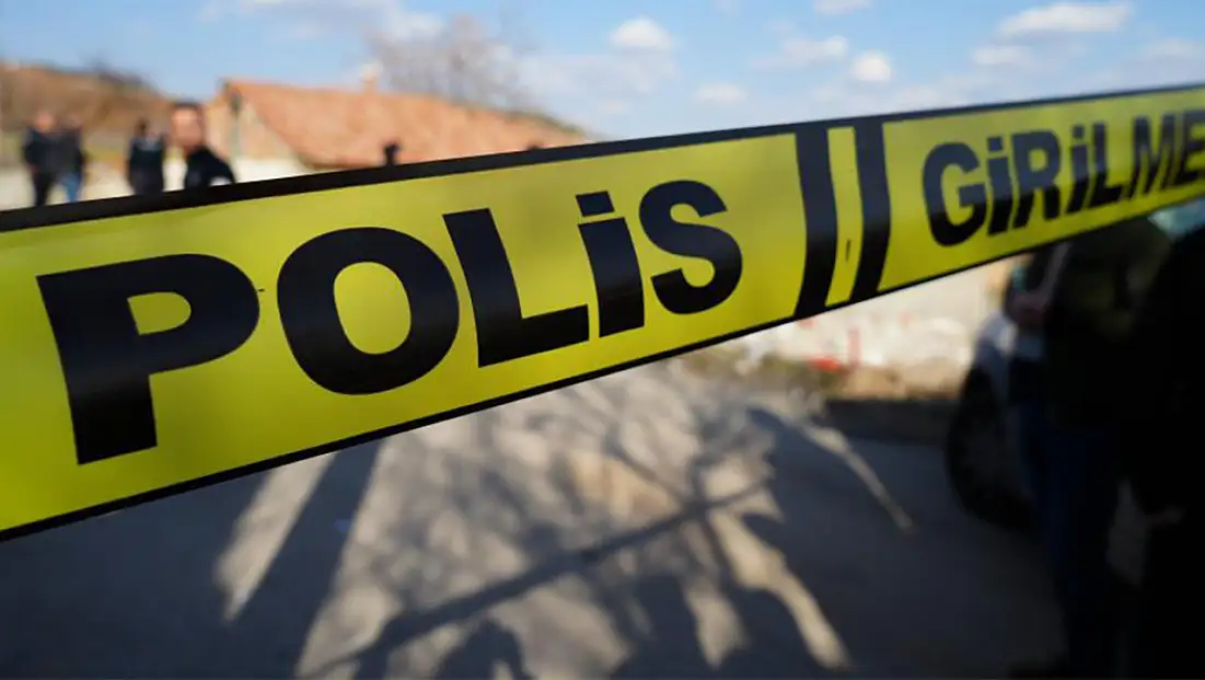 Fabrikada platform çöktü, 3 işçi hayatını kaybetti