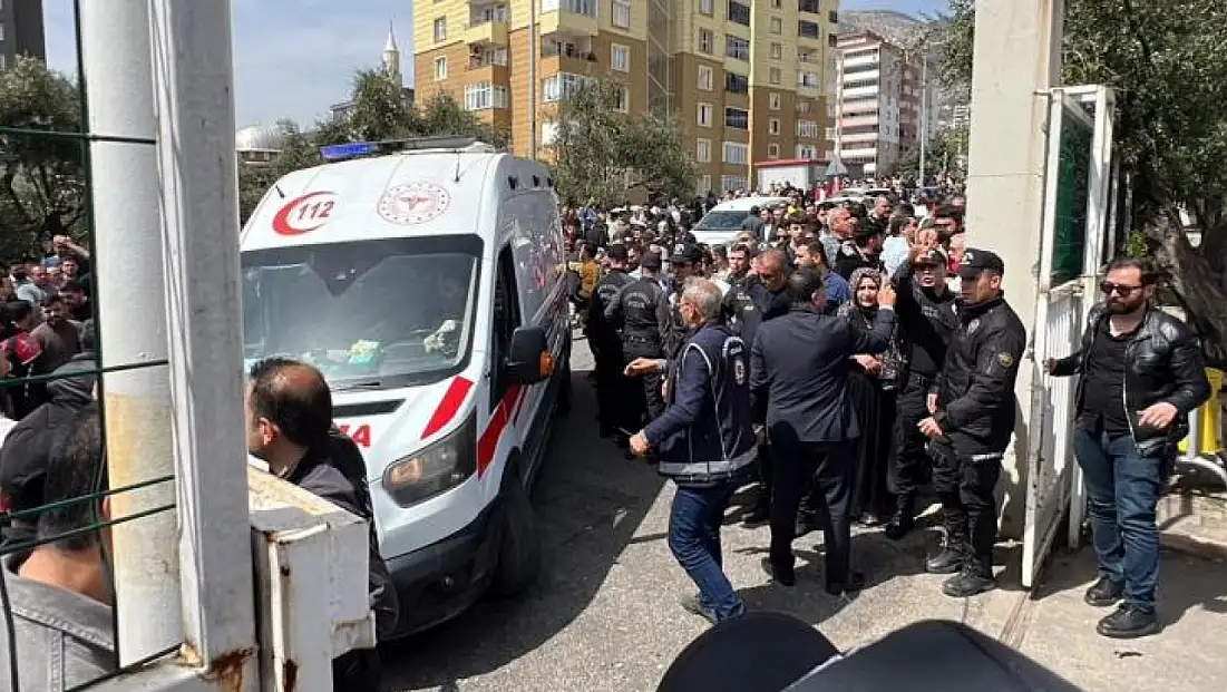 İçişleri Bakanlığı okul saldırısı için 8 müfettiş görevlendirdi