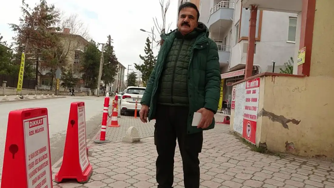 Kaldırım tartışması mahkemeye taşındı: Ev önüne dubalı önlem