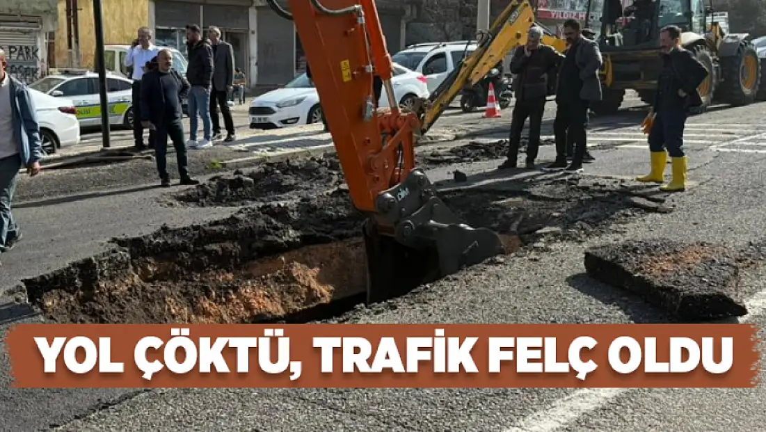 Yol çöktü, trafik felç oldu