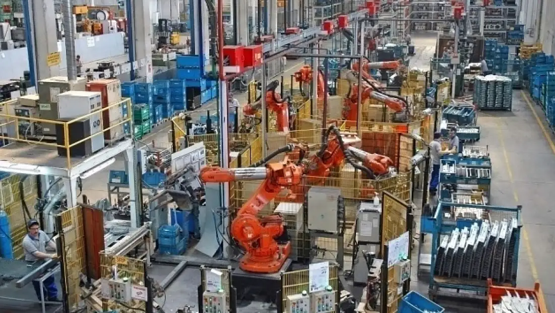 Sanayi üretimi yıllık yüzde 2,9 arttı