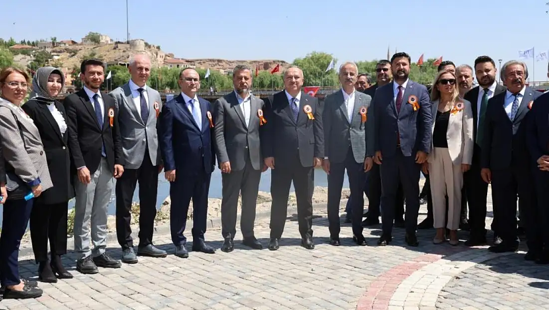 Tarihi Avanos Köprüsü hizmete açıldı