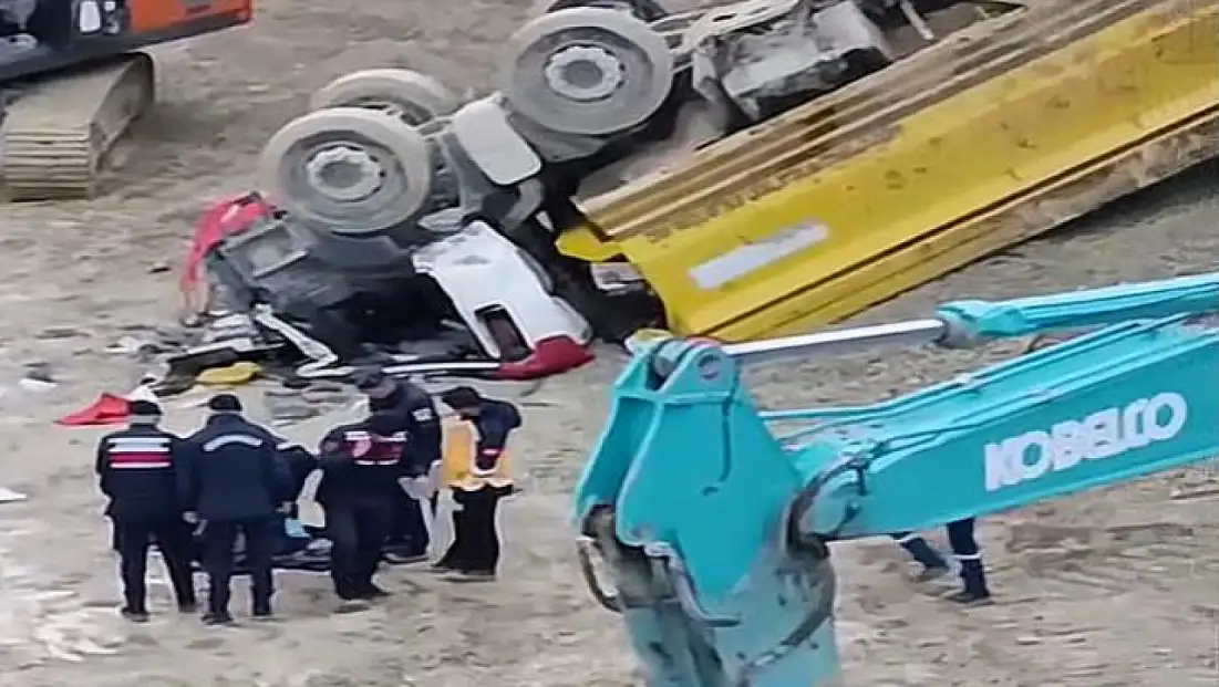 Taş ocağında feci kaza: Kamyon sürücüsü hayatını kaybetti