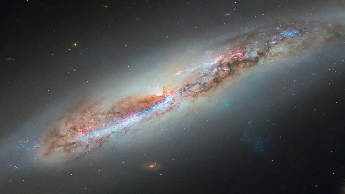 Uzaydaki mavi patlamaların sırrı çözüldü