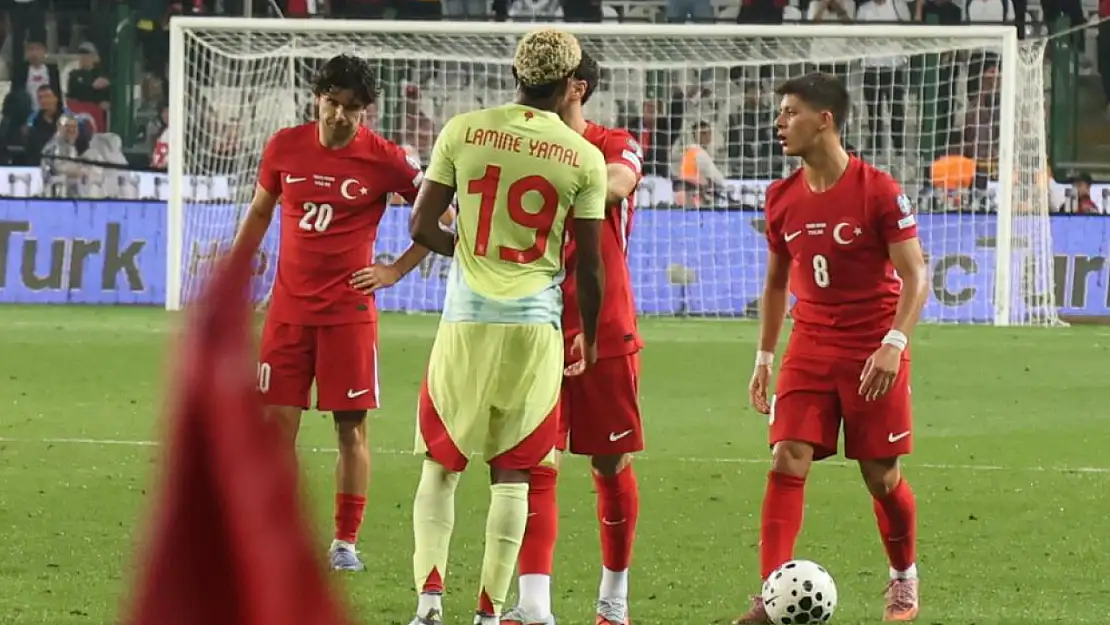 A Milliler ağır yenilgi aldı