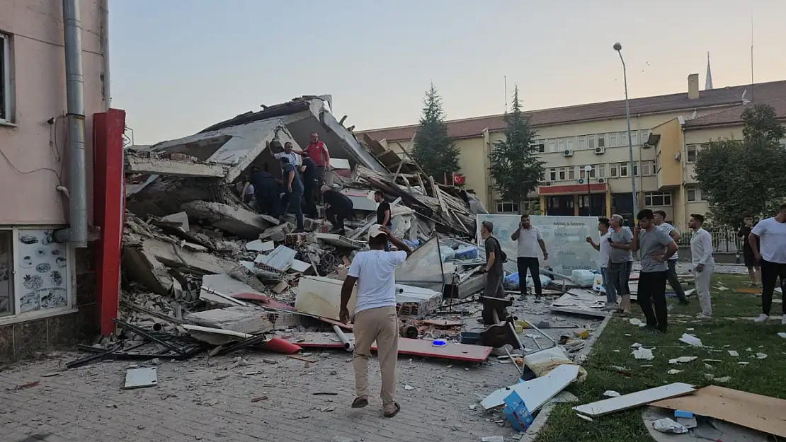Balıkesir'de 6.1'lik deprem