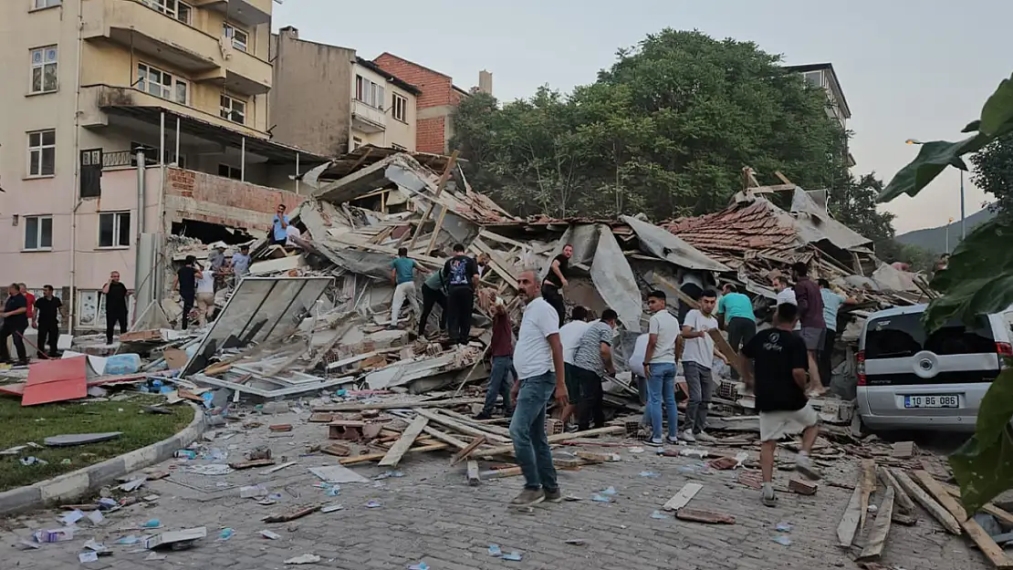 Balıkesir'de deprem sonrası 786 artçı