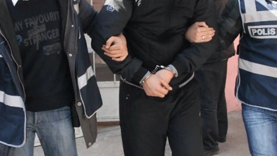 DEAŞ operasyonu: Kırmızı bültenle aranan 9 kişi yakalandı