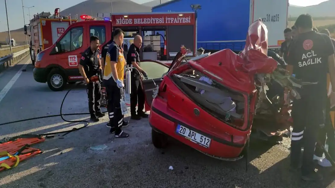 Feci Kaza: 2 ölü, 3 yaralı