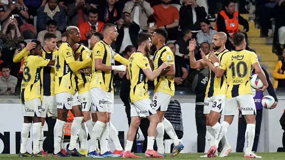 Fenerbahçe Başakşehir'i 4-1'le geçti