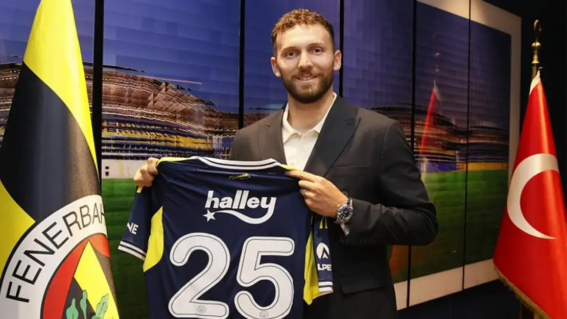 Fenerbahçe, Kaleci Tarık Çetin ile 1 yıllık sözleşme imzaladı
