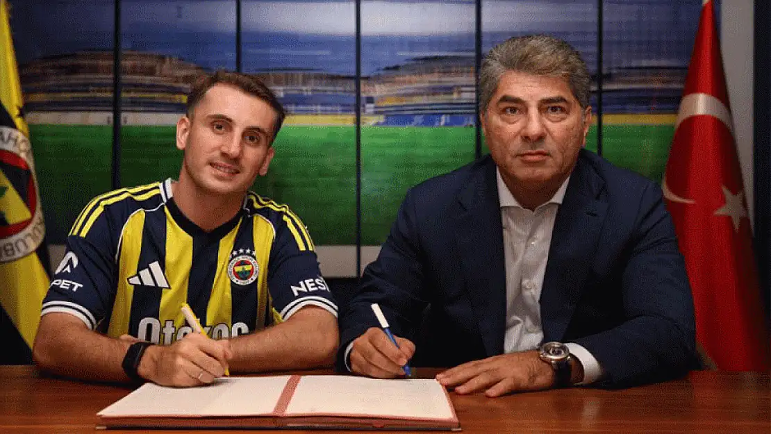 Fenerbahçe, Kerem Aktürkoğlu ile 4 yıllık anlaştı