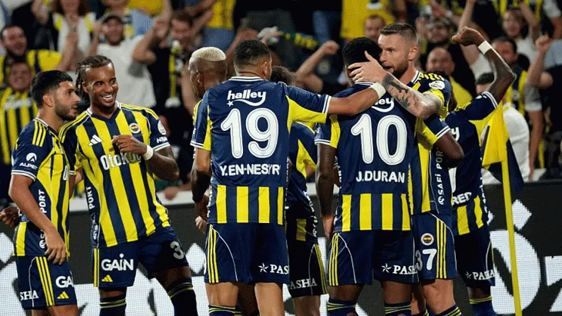 Fenerbahçe, Ligde ilk galibiyetini Kocaelispor karşısında aldı