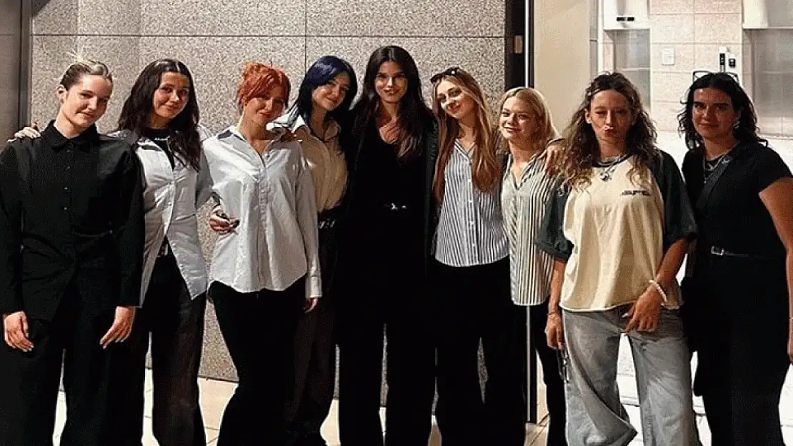 Manifest Grubu üyelerine yurt dışına çıkış yasağı