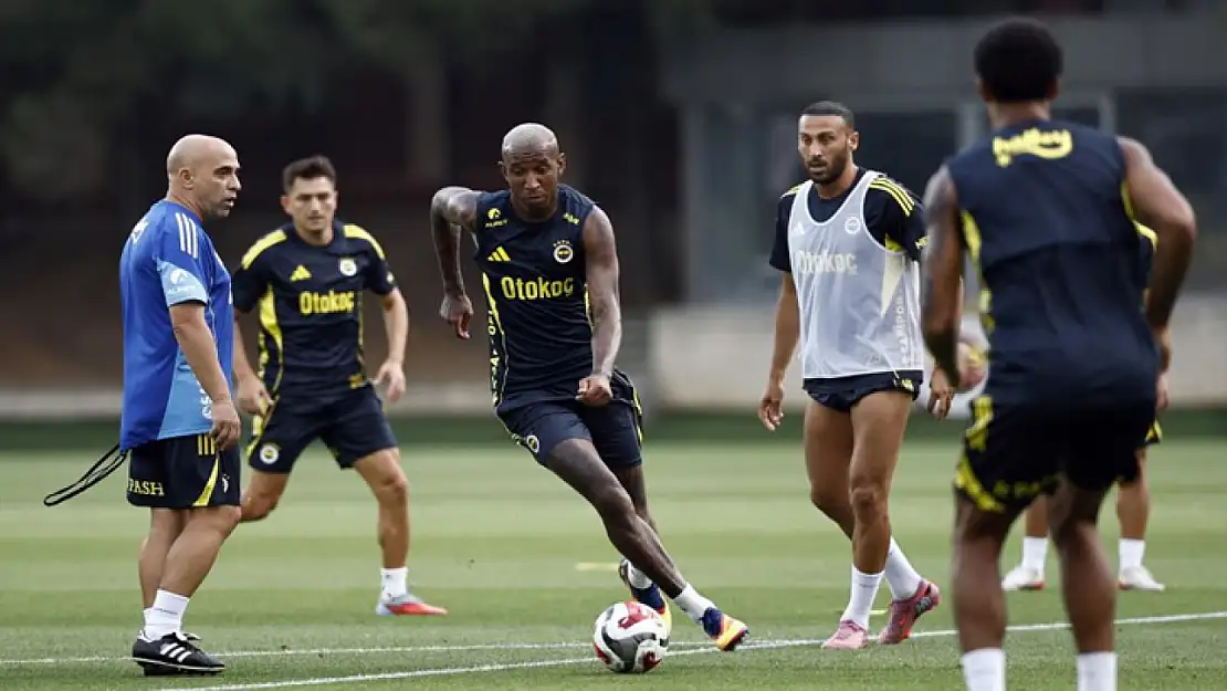 Marco Asensio, Fenerbahçe'de ilk antrenmanına çıktı