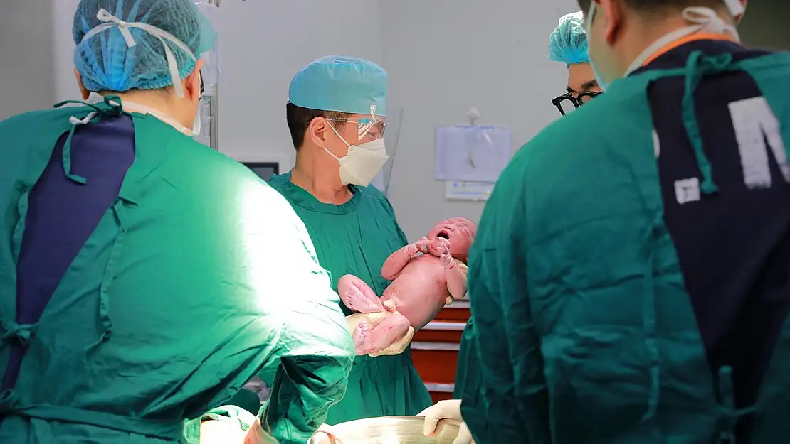 Sezaryen oranlarında ilk kez düşüş görüldü