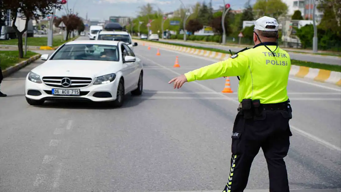 Trafik denetimlerinde 4 ayda yarım milyona yakın işlem yapıldı