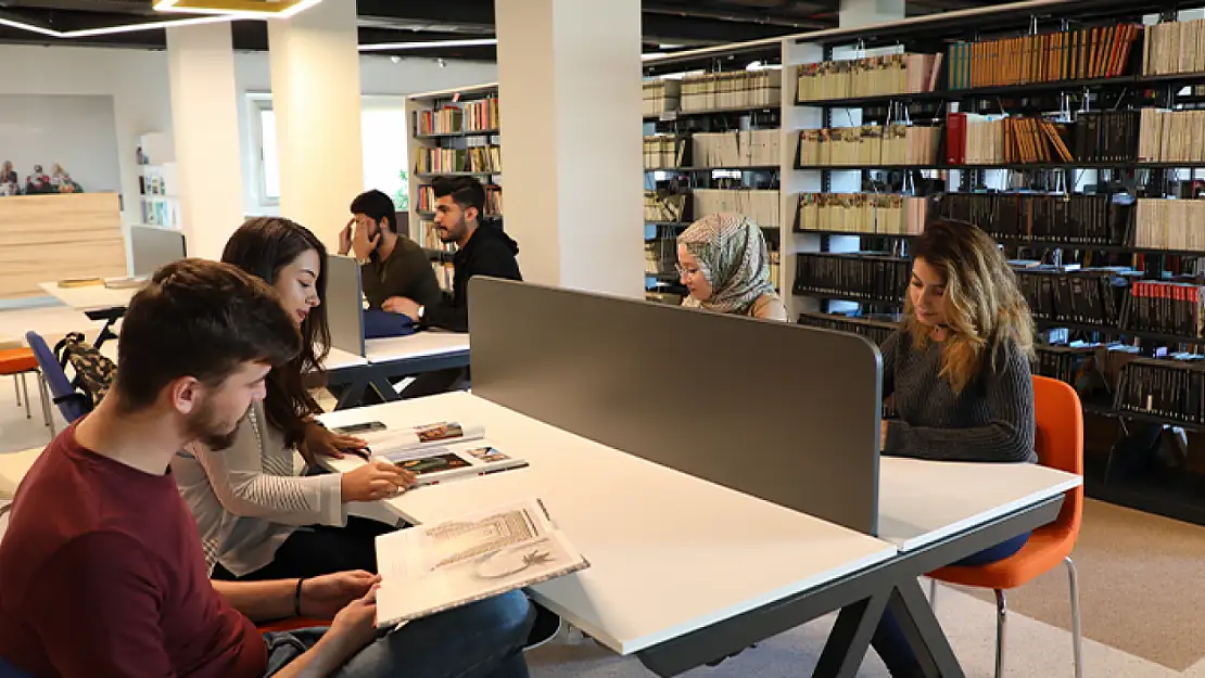 Yeni fakülteler ve enstitüler kuruldu, bazı birimler kapatıldı