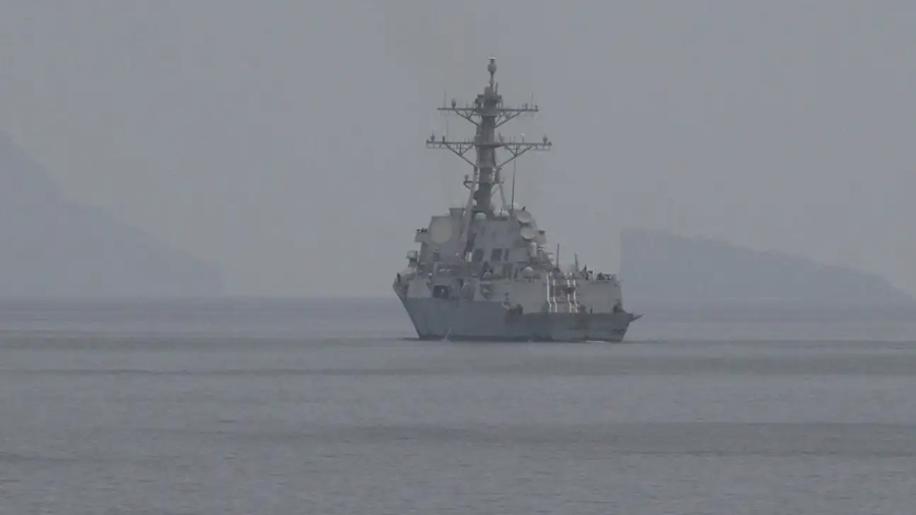 İran'dan önemli açıklama:  Düşmanla bağlantılı gemilerin Hürmüz Boğazı'ndan geçme hakkı yoktur ve olmayacaktır