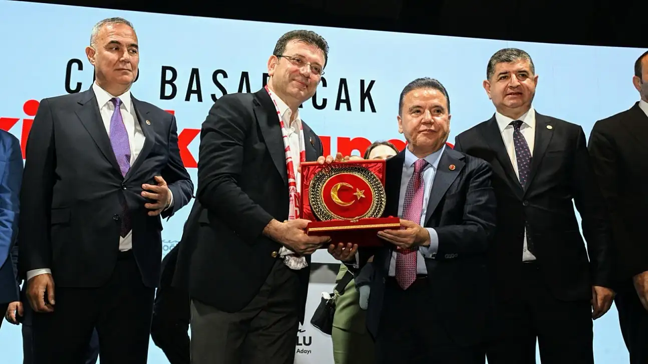Muhittin Böcek: Ekrem İmamoğlu benden 15 milyon Euro istedi