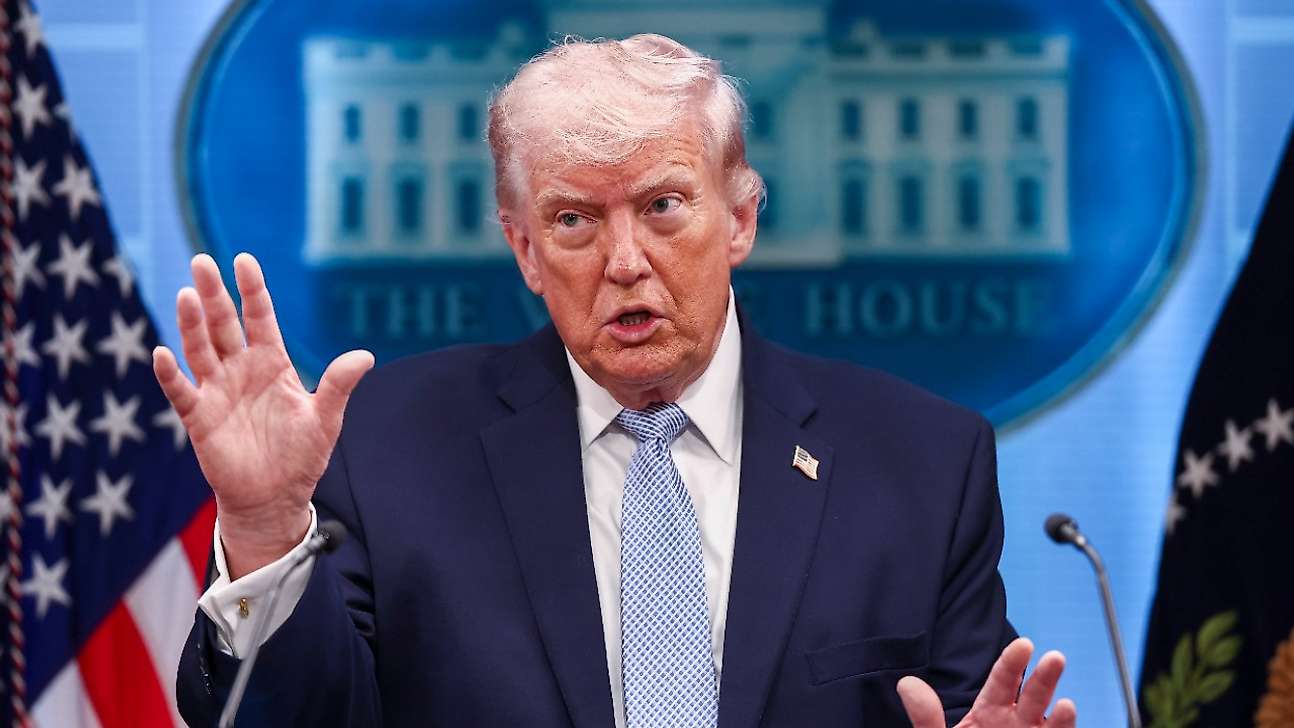 Trump: İran'la mutabakat benim için bitti