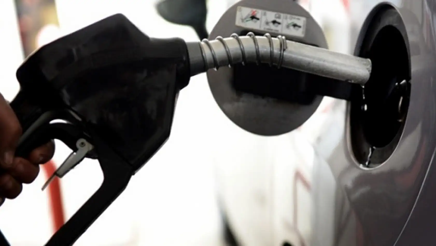 Araç sahipleri dikkat! Motorine 2 lira 30 kuruş zam geliyor