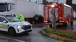 Otomobil tıra çarptı: Aynı araçtaki karı koca hayatını kaybetti