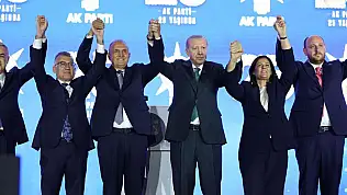 3 milletvekili 7 belediye başkanı AK Parti'ye katıldı