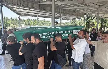 Alacak verecek meselesi yüzünden öldürülen baba ve oğlu defnedildi