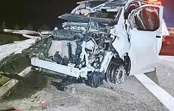 Altın sevkiyatı yapan araç takla attı: 8 kilo altın kayıp