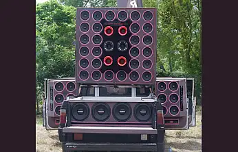 Araçlara sonradan takılan ses ve görüntü sistemlerinin sökülmesi için süresi tanındı