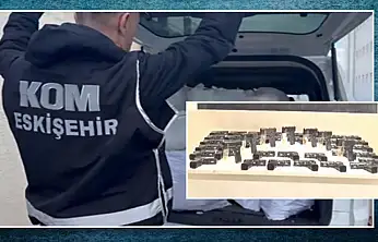 Arızalı süsü verilen araçta adeta mini cephanelik bulundu