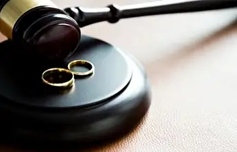 Cimrilik hem boşanma hem de tazminat sebebi
