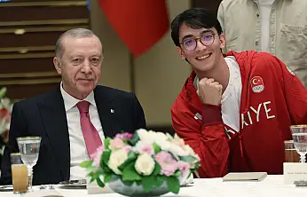 Cumhurbaşkanı Erdoğan gençlerle iftarda buluştu