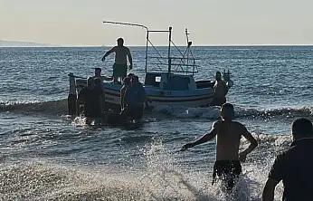 Denize açılan tekne alabora oldu: 2 kişi hayatını kaybetti, 1 kişi kayıp