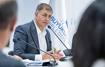 İzmir Büyükşehir Belediye Başkanı Cemil Tugay CHP'den istifa etti