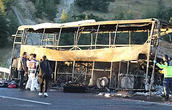 Kahreden otobüs kazası: 8 ölü 33 yaralı