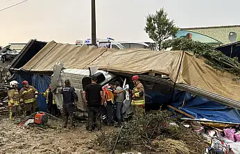 Manisa'da yağış kazaya neden oldu: 2 ölü 4 yaralı