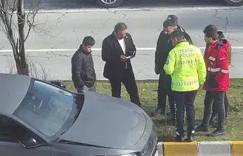 Şırdancı Mehmet yayaya çarptı: Kadının kolu ve bacağı kırıldı