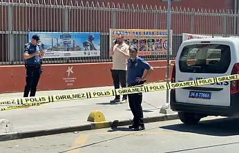 Telefoncuya kurye kılığında girip kurşun yağdırdı: 1 ölü
