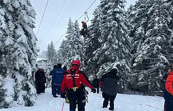 Telesiyejde mahsur kalan 51 tatilci kurtarıldı
