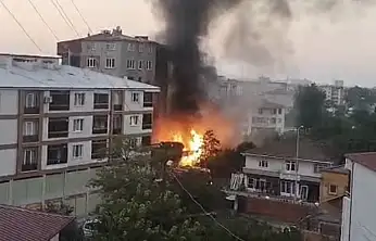 Tüpgaz bayisinde yangın: Tüpler peş peşe patladı!
