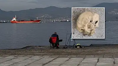 Balıkçının oltasına insan kafatası takıldı
