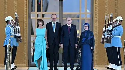 Almanya Şansölyesi Friedrich Merz, ' Moskova'ya açık bir mesaj vereceğiz. Rusya'nın bu savaşı kazanma şansı yoktur'