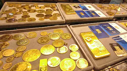 Altın fiyatlarında rekor üstüne rekor: Gram altın uçtu