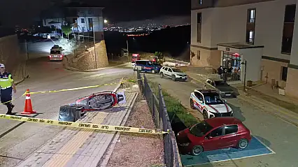 Bebek bekleyen genç çiftin hayalleri kazayla yıkıldı